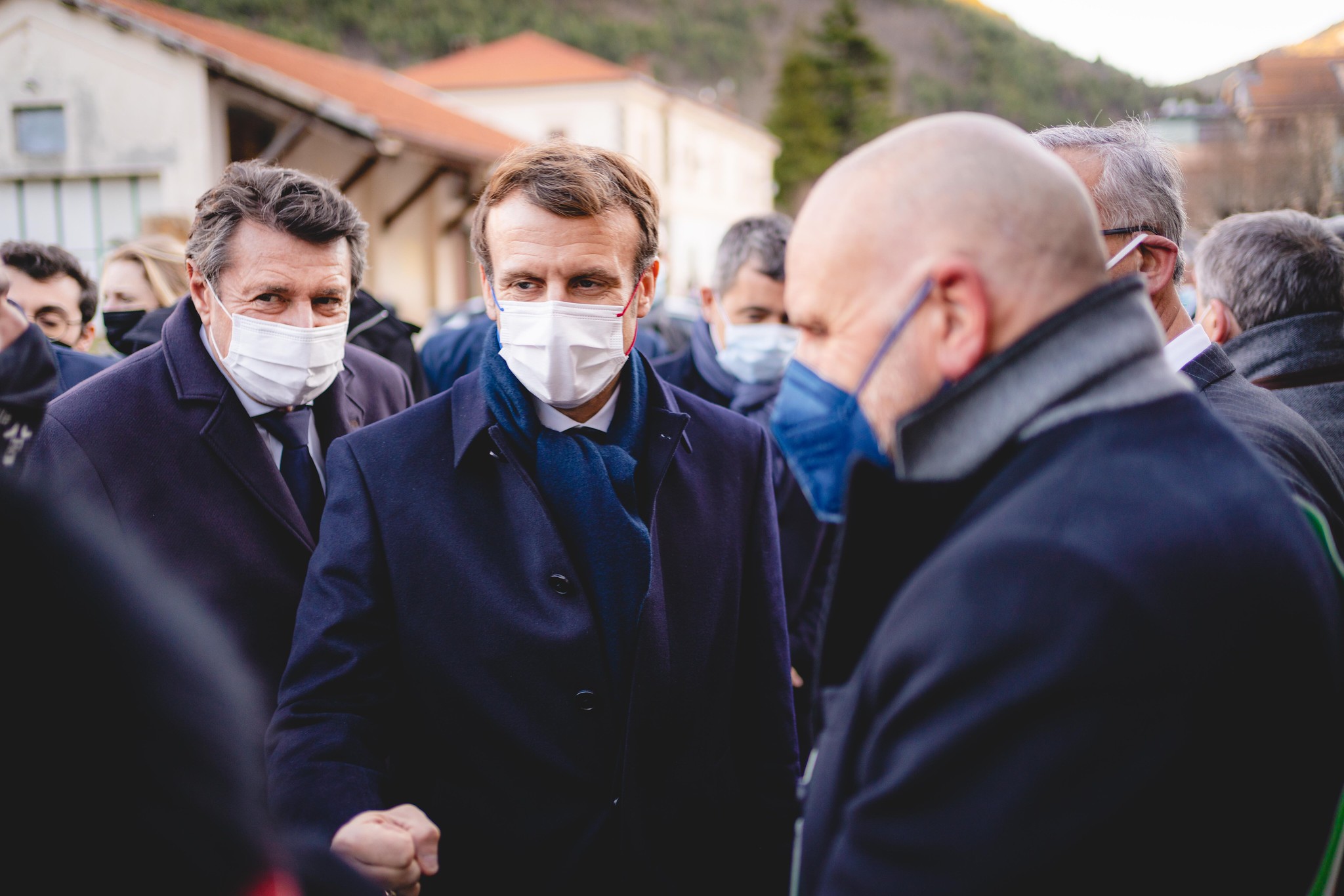 Déplacement du Président de la République Emmanuel Macron à Nice et Tende — photo 8